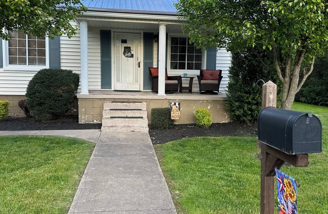 Relaxing Home w/ Private Pool near NRG National Park ☀️🏖 (Family/pet Friendly)