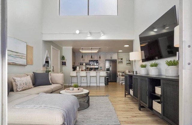 Relaxing Homey-Bright & Spacious