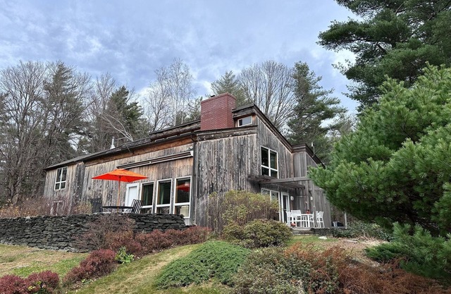 Relaxing Mountaintop Retreat in the Northern Berkshires