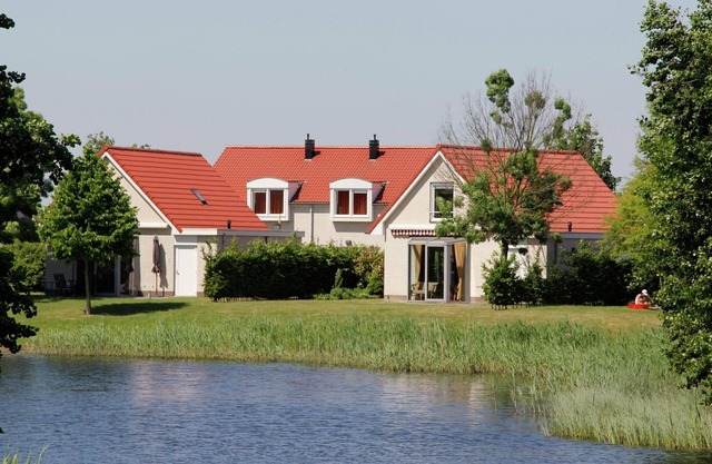 Haus mit Garten, in einem Wasser -reichen Gebiet