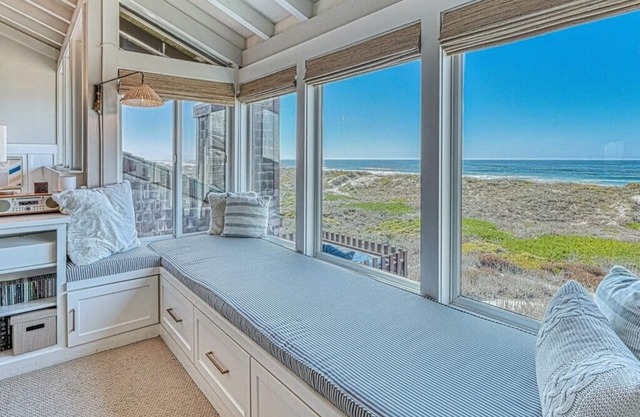 Relaxing Oceanfront Retreat mit eigenem Whirlpool