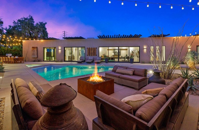 Relaxing, rejuvenating, Palm Springs Luxury awaits live the Palm Springs life