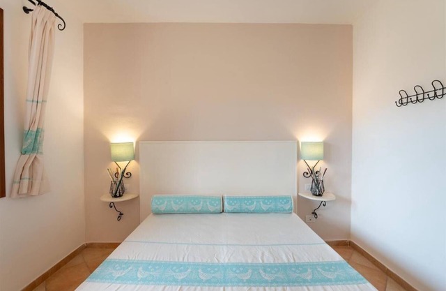 Entspannende Residenz Baia dei Mirti B4 1 Schlafzimmer Apartment für 4 Personen