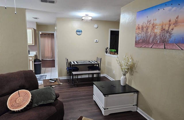 Relaxing Retreat House on Chateau Lane 2 Bed/2 Bath near FSU and FL Capital