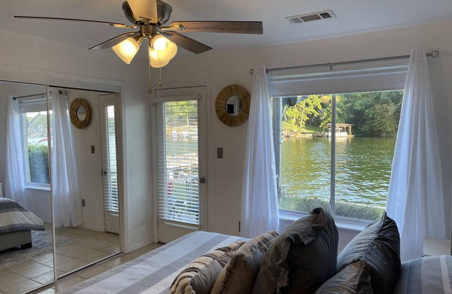Relaxing Roost—lakefront condo located just steps away from the water’s edge!