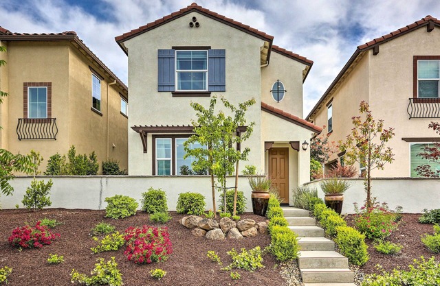 Relaxing Roseville Home w/ Outdoor Amenities