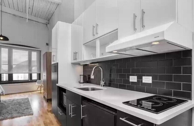 Relaxing Space Downtown - Parking Included - Next To XL Center