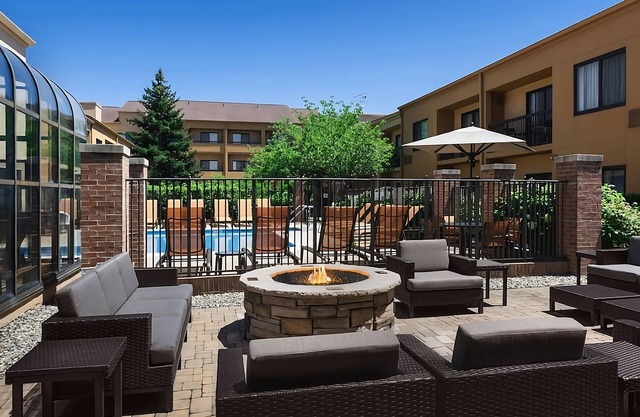 Relaxing Stay! Fully-furnished, Pet-Friendly Property! Swimming Pools!