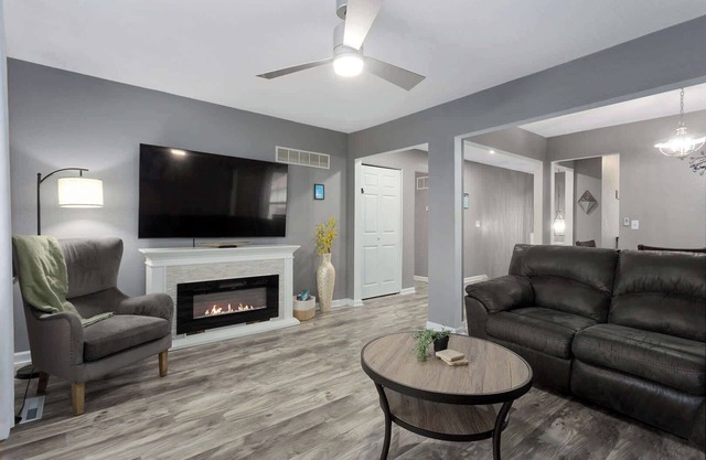 Relaxing Townhome in OP|4BR all KING beds