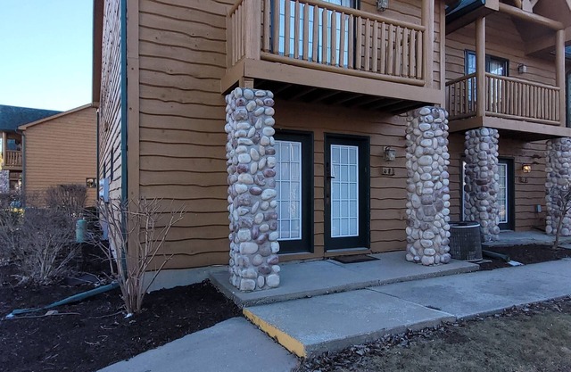Relaxing Villa at the Grand Bear Resort close to Starved Rock!