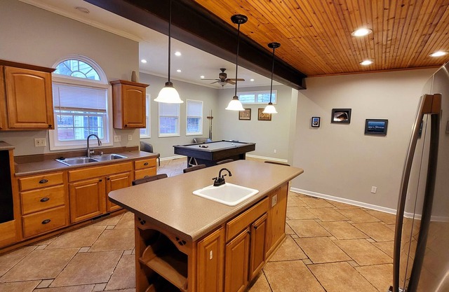 Relaxing Waterbury Group Retreat w/ Billiards, Firepit, and Jacuzzi Tub!