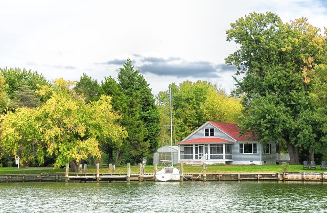 Relaxing Waterfront Cottage Near St Michaels, Maryland
