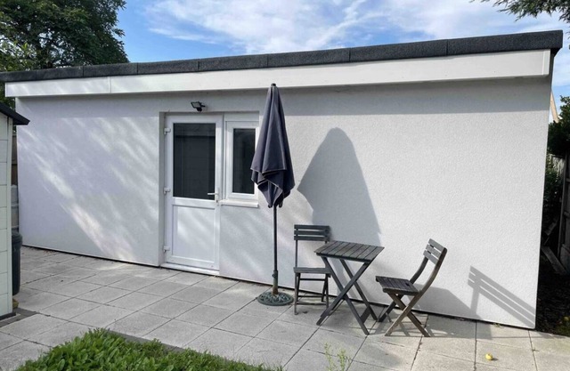 Remarkable 1-Bed Outhouse Studio in Dagenham