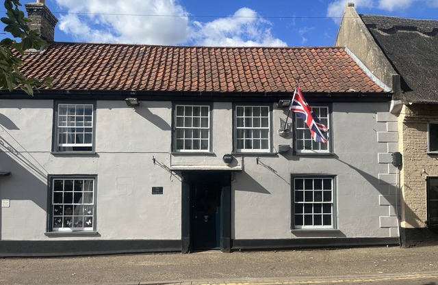 Remarkable 2-Bed Apartment in Norfolk Broads