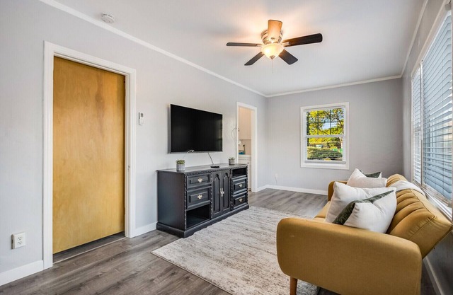 Remodeled 1bd Craftsman Bungalow