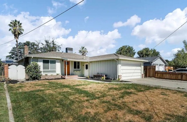 Remodeled 3 bedroom home close to downtown
