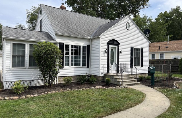 Remodeled Charming Avon Lake Home