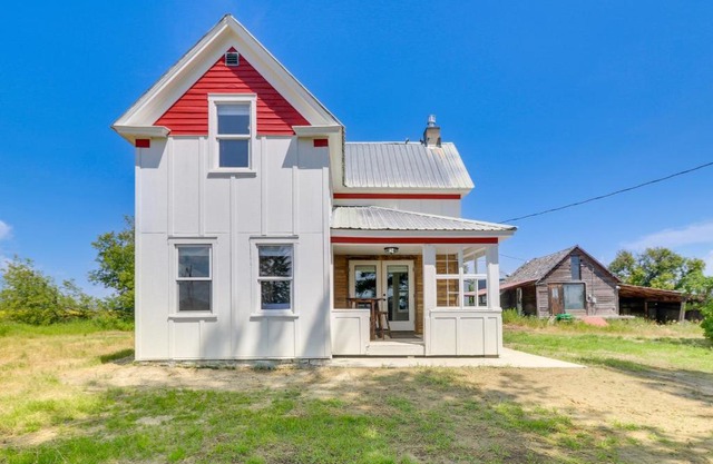 Remodeled Kalispell Farmhouse with Mountain Views