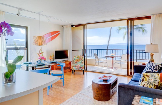Neu renovierte Oceanfront Corner Unit im 3. Stock im Sugar Beach Resort