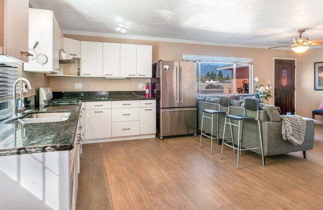 Remodeled~Single Story~Next to Rancho Cucamonga/Fwy 10/ONT Airport~Monthly~讲中文