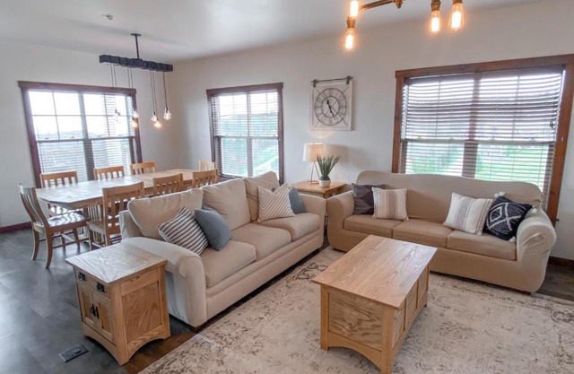 Remodeled Ski In-Out - 305 Soaring Eagle - Luxury!