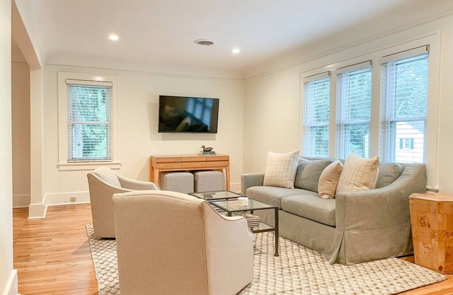 Remodeled Apartment with Lake Views, Half Mile to Beaches, Prime Location
