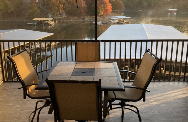 Umgestaltete Waterfront 2BR / 2BA Eigentumswohnung in Private Cove - Lighhouse Landing
