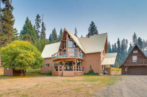 Remote Elk City Escape with Decks and Mtn Views!