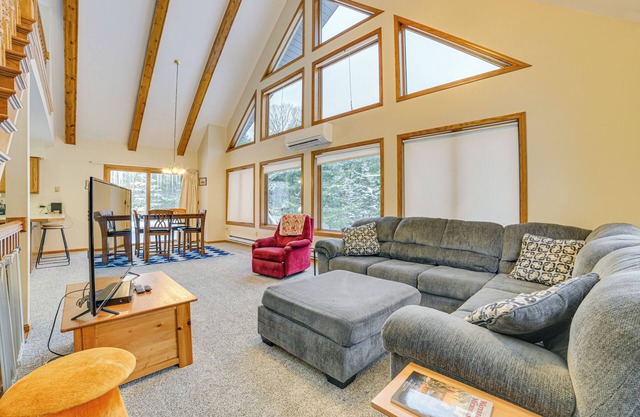 Remote & Peaceful Getaway w/ Games in Eckerman