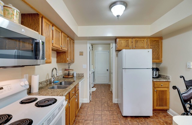 Remote-Work Friendly Troy Townhome