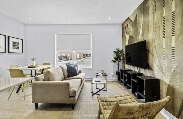 Renovated 2-Bedroom Haven by Jean Talon Market