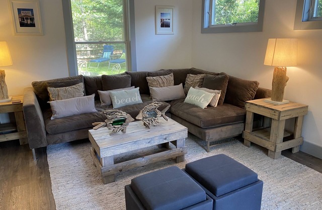 Renovated 2 BR Cottage-Perfect for North Fork Beach,Vineyard,Wedding Vacations!