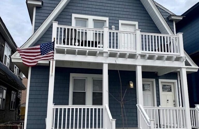 Renovated 2nd flr Condo 3 blocks from Ventnor beach, right off of Ventnor ave!