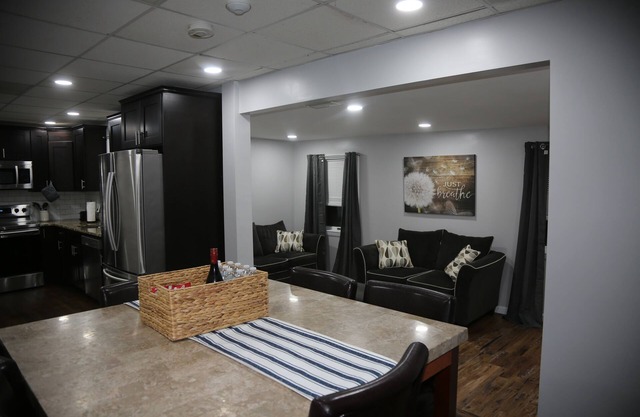Renovated 3 Bedroom 6 bed unit with onsite parking