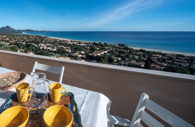 Renovierte Wohnung in Costa Rei mit herrlichem Blick über die gesamte Küste