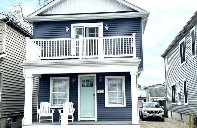 Renovated Beach House w/Spacious Yard