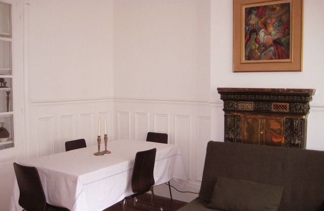 Neu renoviert, makellos, Charme der alten Welt auf Paris Grenze; kann schlafen 5