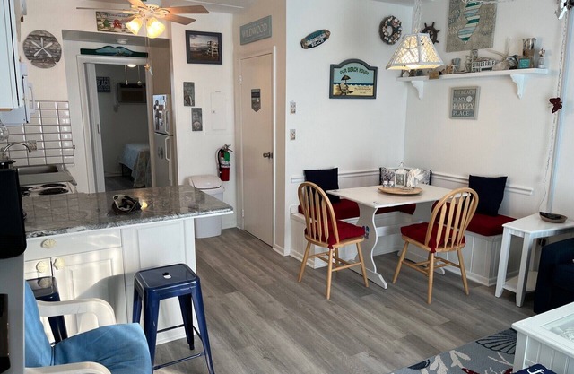 Renovated Condo which is 3 minute walk to beach and boardwalk