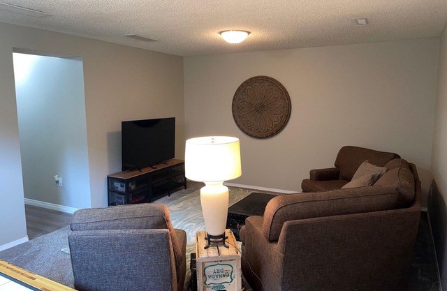 Renovated full duplex w/private space, right in town, 1hr to the Rocky Mountains