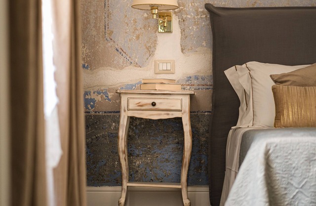 Renovated historic house with every comfort, less than 10 min from the sea.