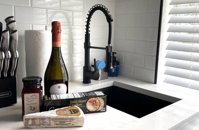 Renovated Luxury Studio