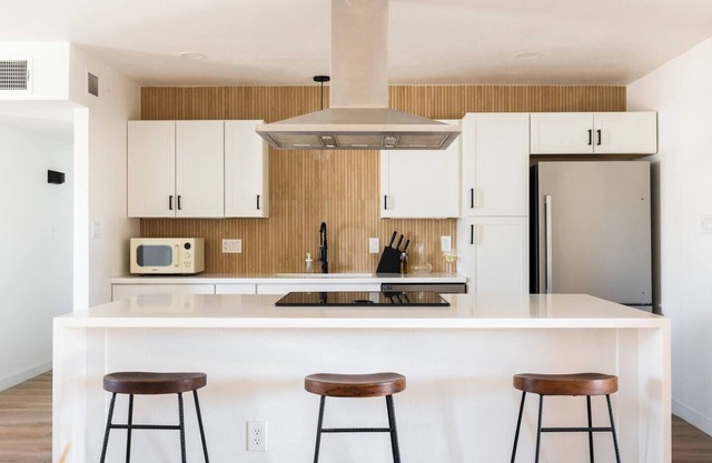 Renovated Retreat | Old Town Scottsdale | Sleeps 6
