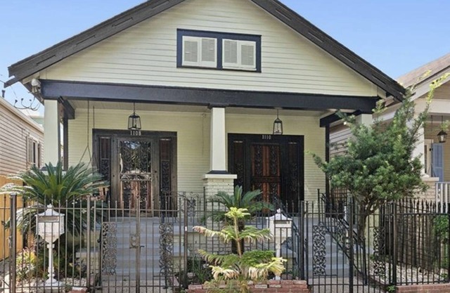 Renovated Shotgun House walkable to Vibrant Magazine St.