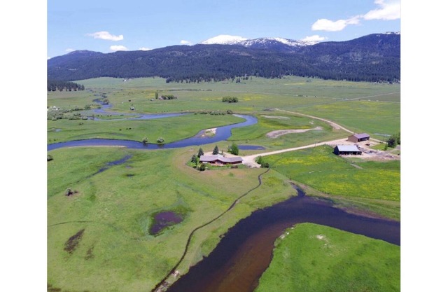 Rent a 115 acre Ranch-The Lodge at Hotsprings Ranch