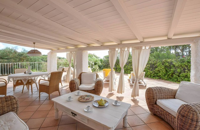 Rent villa 5 minutes walk from the sea