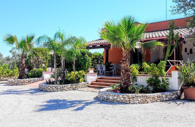 MIETEN SIE VILLA FÜR SOMMERURLAUB IN TORRE DELL'ORSO