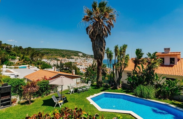 RENT4REST SESIMBRA HAUS VON 4 QUARTOS UND MEERBLICK