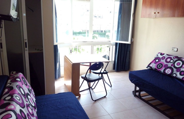 Mietstudio in La Pineda (Salou) am 50 m Strand für bis zu 6 Personen