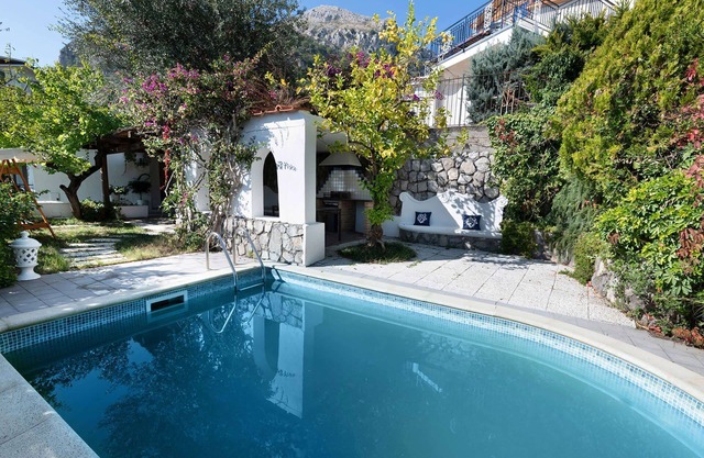 Rentals in Italy - Villa Eva with sea view, private pool and garden