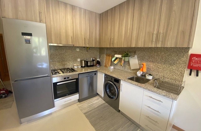 Requintado apartamento T1 com lindíssima vista para o rio.